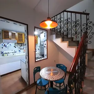 https://comodo-duplex-cerca-a-todo-en-boston-remodelado.colombiamedellinhotels.com